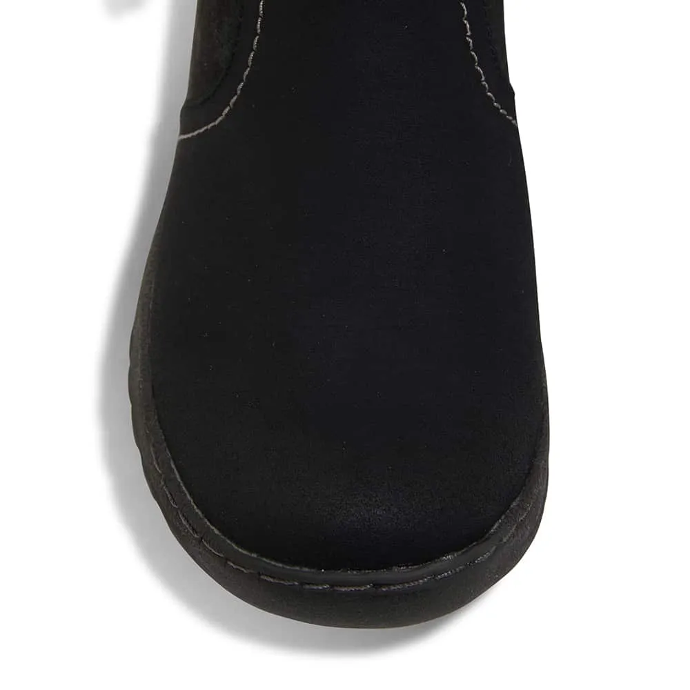 Eskimo Boot in Black Smooth