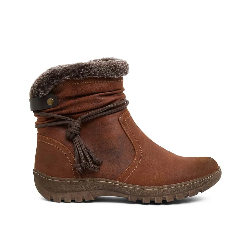 Eskimo Boot in Tan Micro Smooth