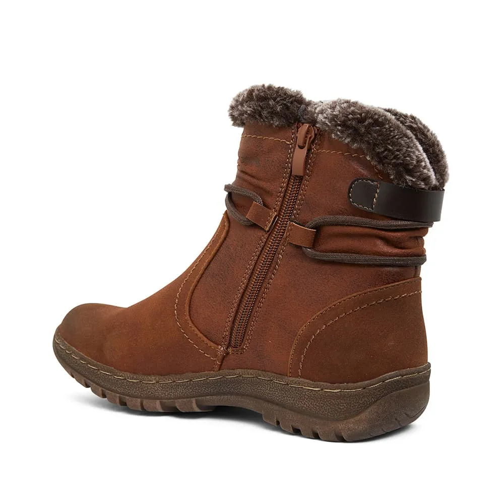 Eskimo Boot in Tan Micro Smooth