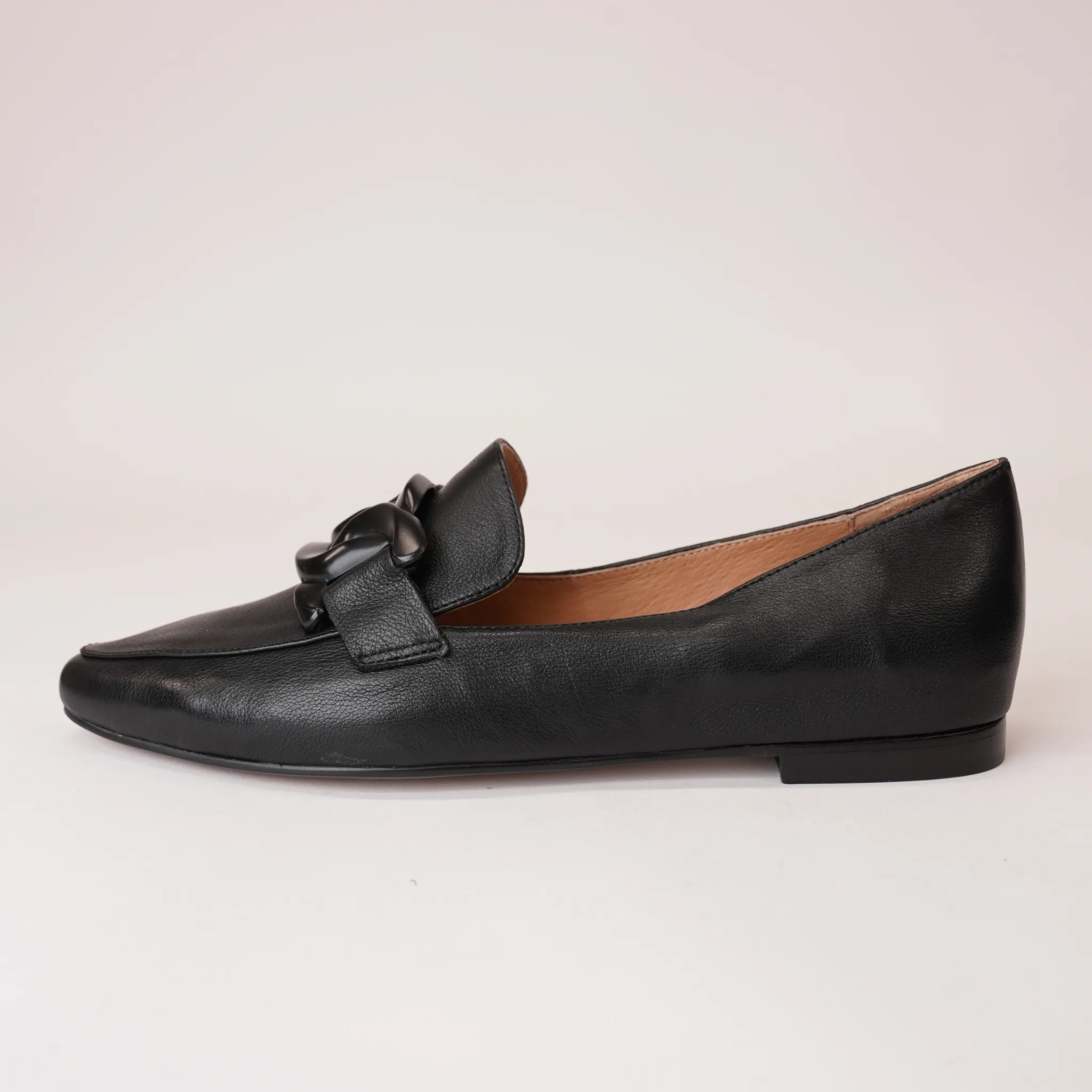 Socoros Black Leather Loafers