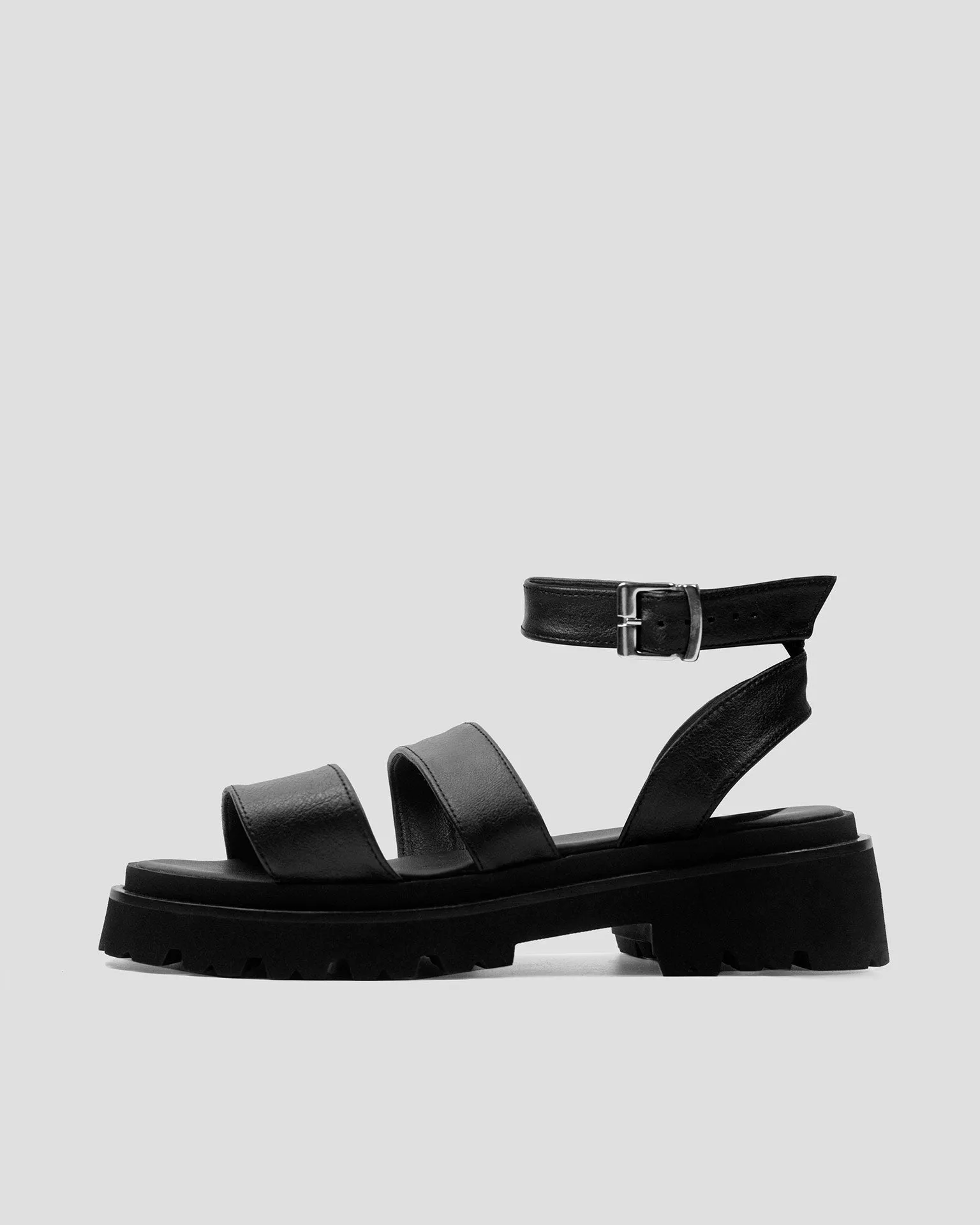 Strappy Sandals Cactus Leather Desserto® Black