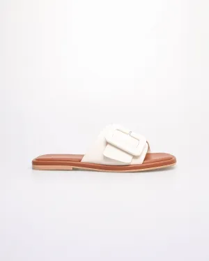 Tomaz FL091 Ladies Buckle Sandals (White)