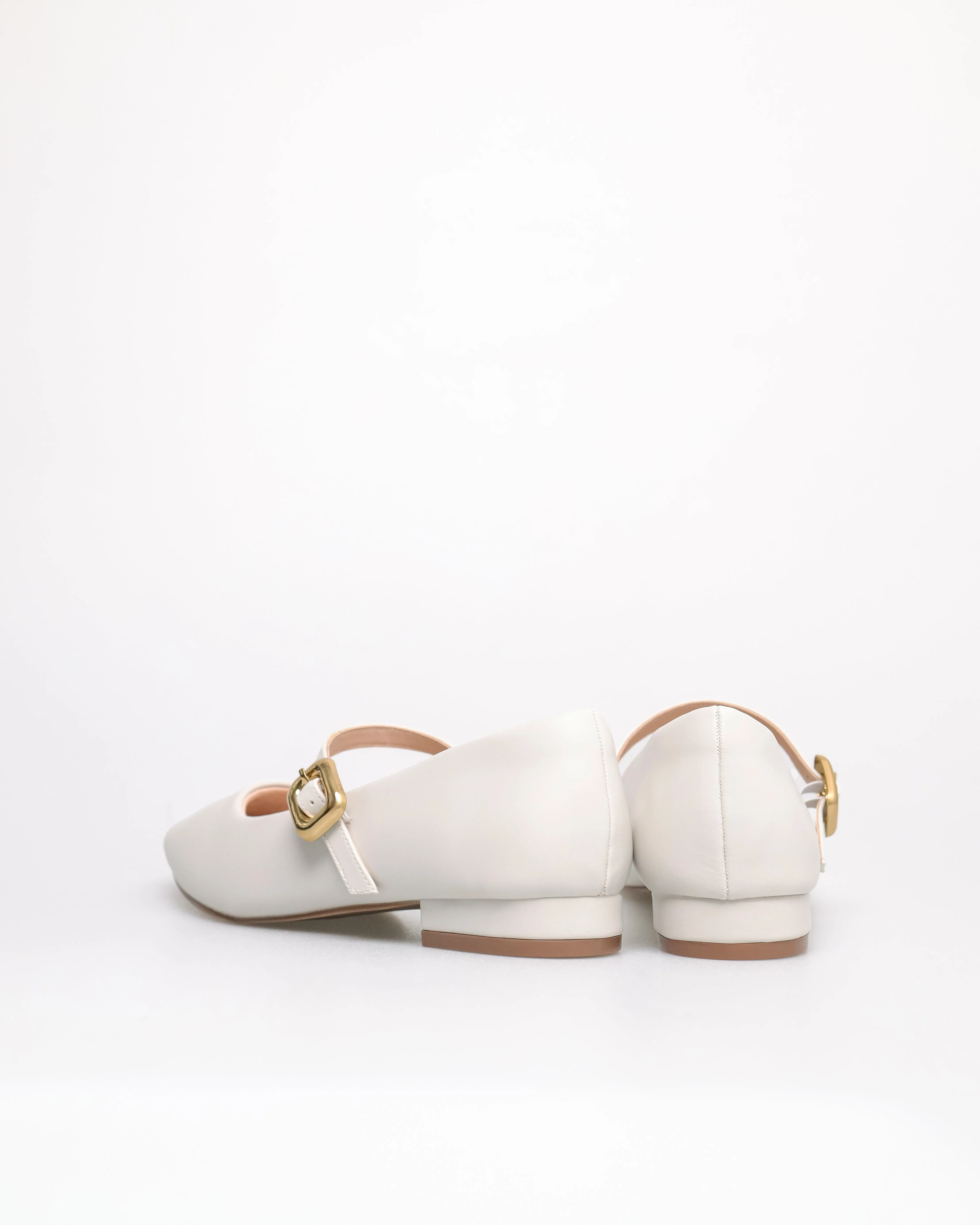 Tomaz NN364 Ladies Buckle Flats (Cream)