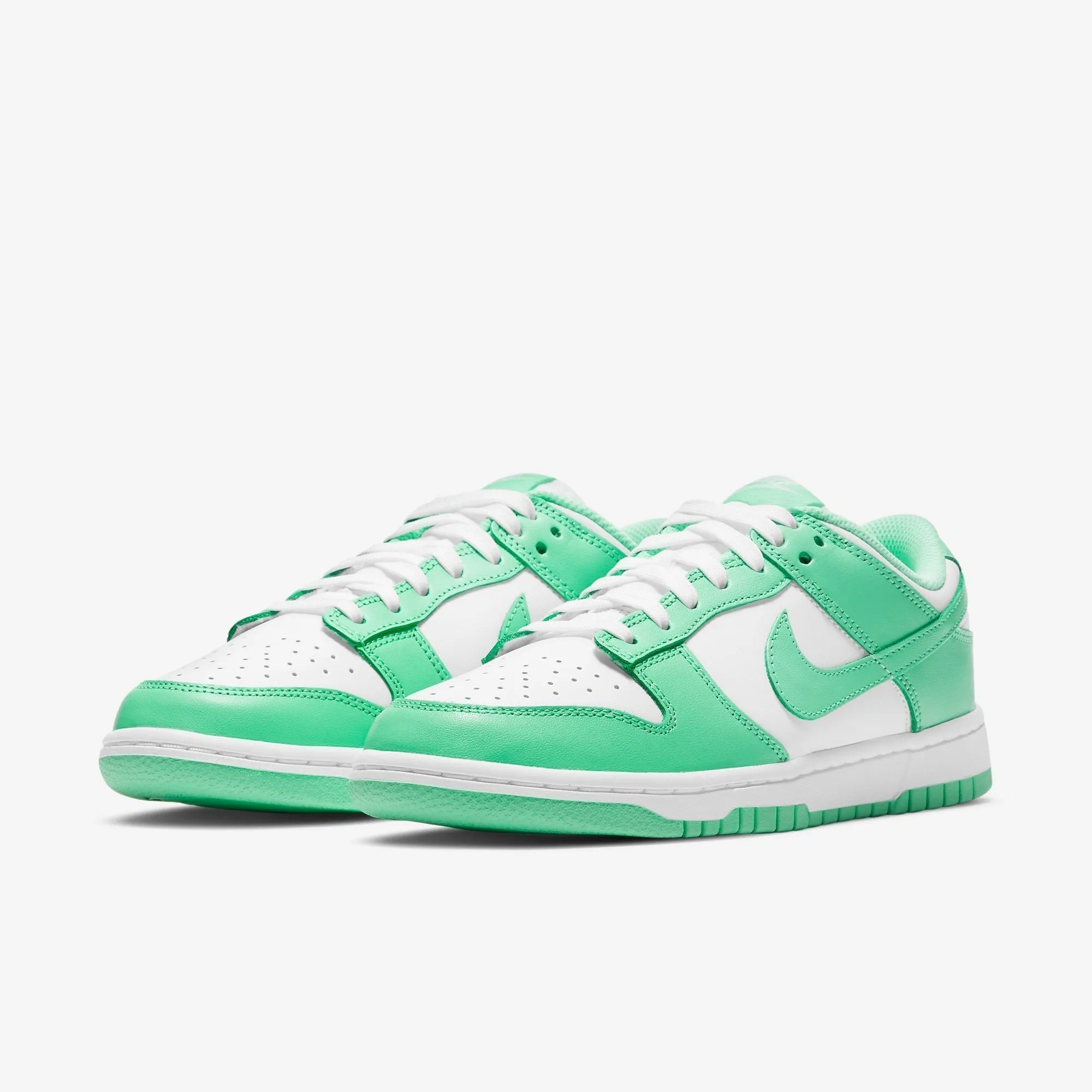 (Women's) Nike Dunk Low 'Green Glow' (2021) DD1503-105